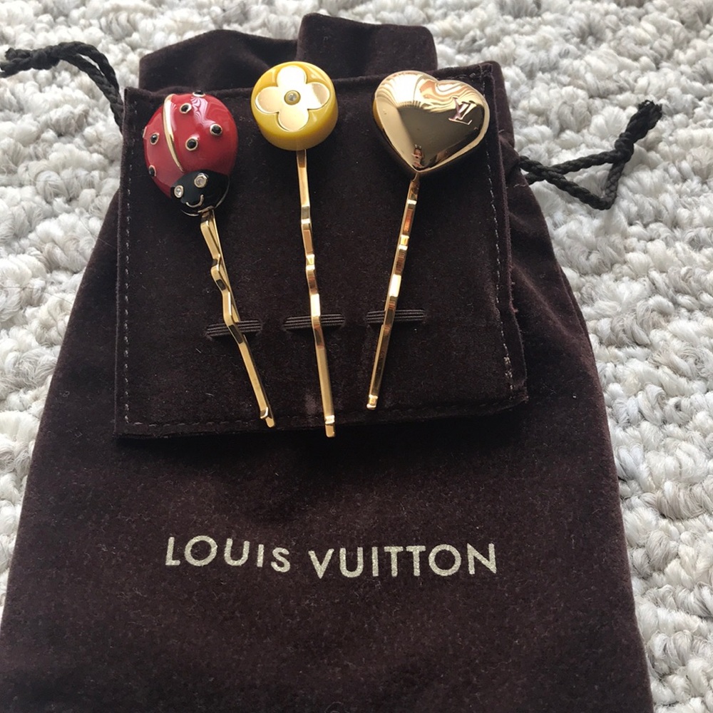 LV hair clips (set of 3) <PRICE FIRM>